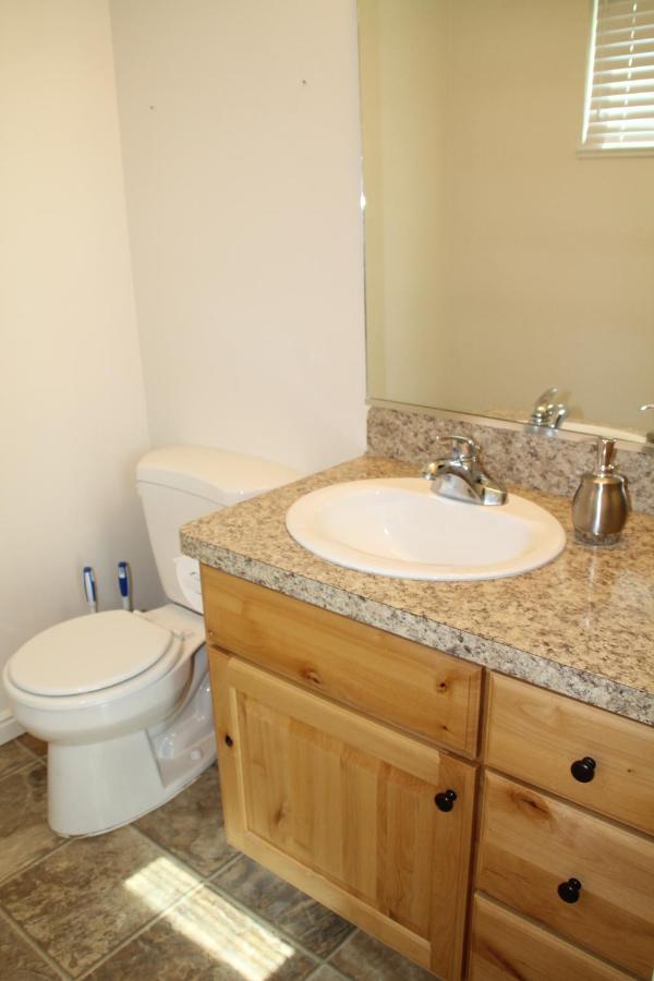 3 Queen Beds, 1 Twin Bed, 2 Rooms, 1 And A Half Bath, Self Check-In, Flexcation Equipped Idaho Falls Kültér fotó