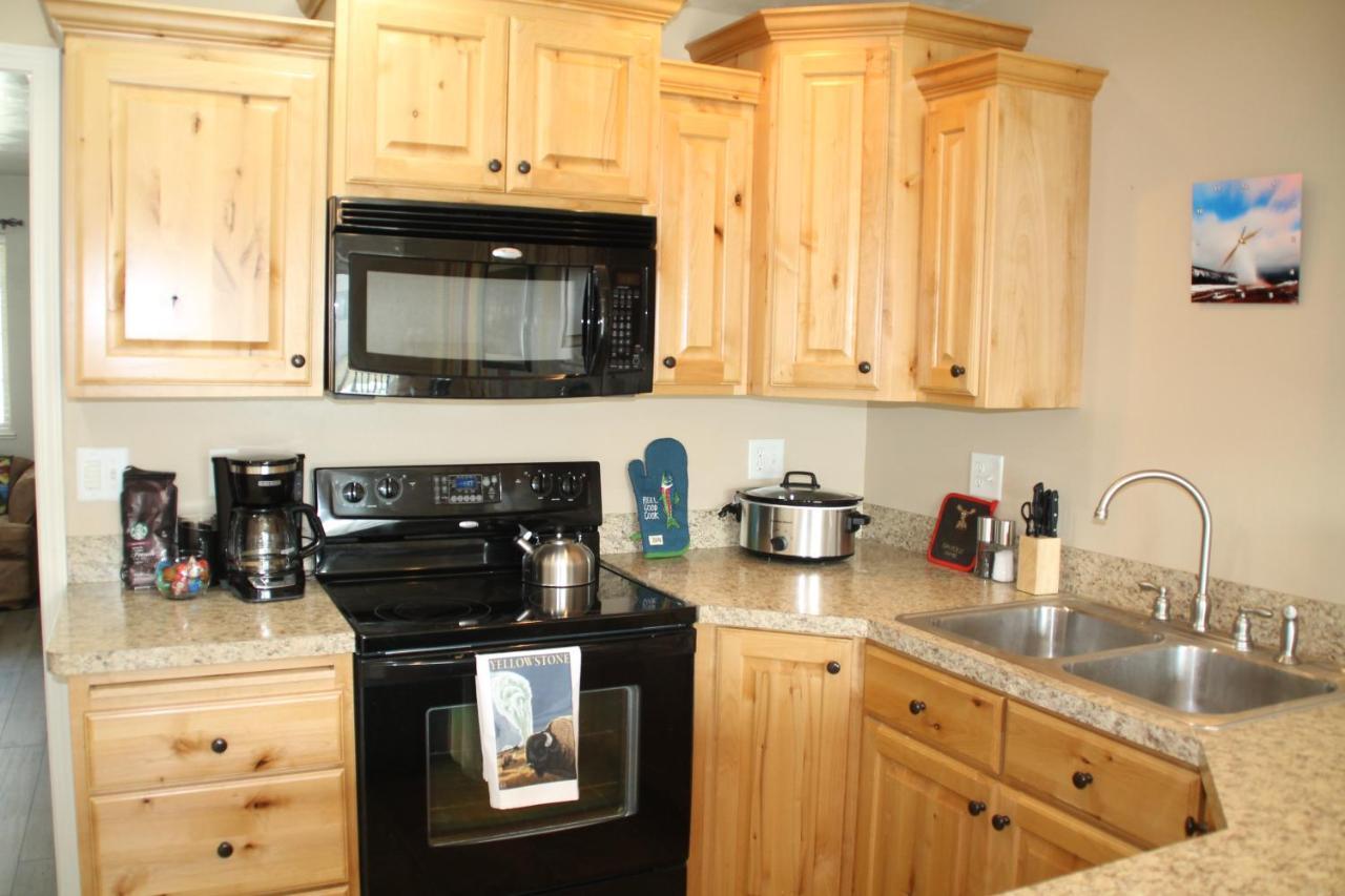 3 Queen Beds, 1 Twin Bed, 2 Rooms, 1 And A Half Bath, Self Check-In, Flexcation Equipped Idaho Falls Kültér fotó